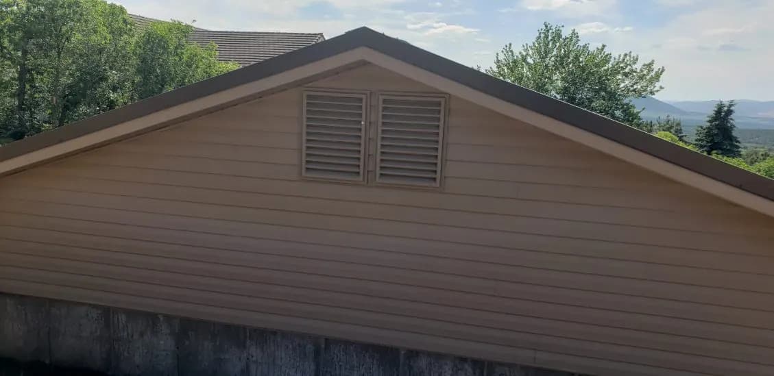 Siding, soffit and fascia work by Michael's Home Improvements in Southern Utah